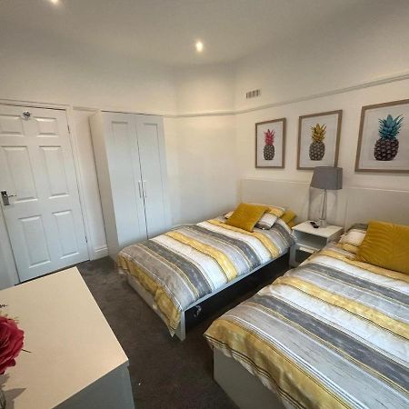 The Bungalow, Thornton-Cleveleys Villa Luaran gambar