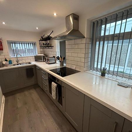 The Bungalow, Thornton-Cleveleys Villa Luaran gambar