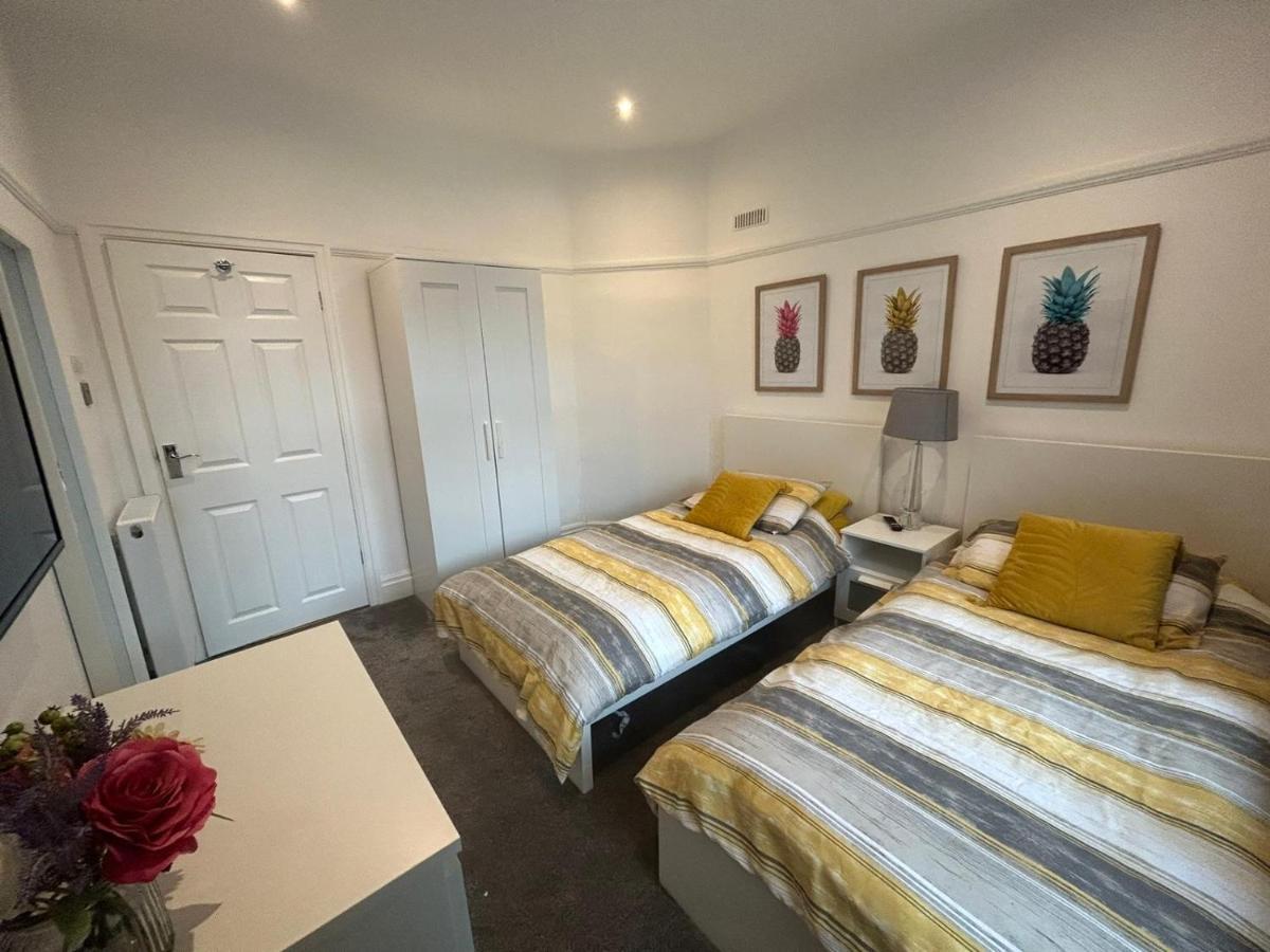 The Bungalow, Thornton-Cleveleys Villa Luaran gambar
